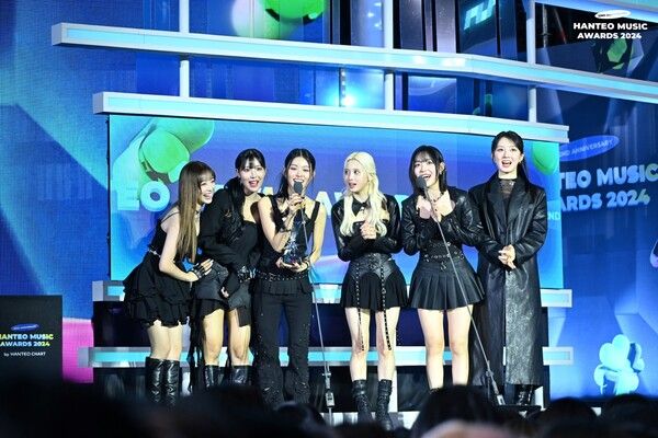 '한터뮤직어워즈' 라잇썸. 사진=한터글로벌