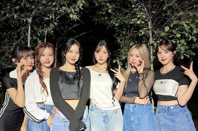 위클리. 사진=위클리 SNS