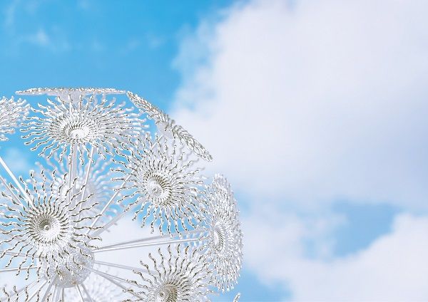 White Dandelion S1, sterling silver, 15×15×15(cm), 2025. 사진=갤러리 도스