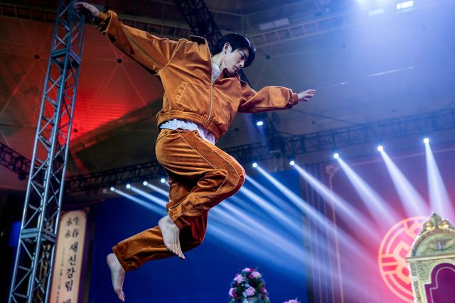 '하이파이브'. 사진=NEW