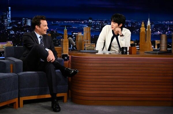 방탄소년단 진_팰런쇼. 사진=Todd Owyoung/NBC