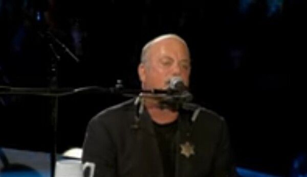사진=빌리 조엘 Billy Joel - 피아노 맨 Piano Man (from Live at Shea Stadium) 유튜브 캡처