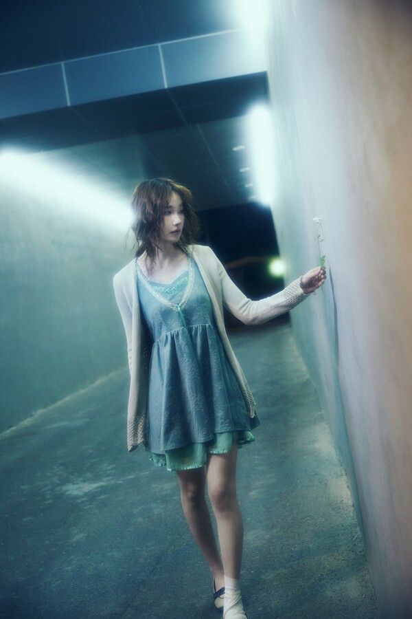 QWER 마젠타 콘셉트 포토. 사진=타마고 프로덕션