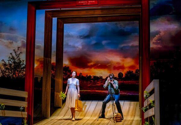 2025_뮤지컬 매디슨 카운티의 다리_공연사진_프란체스카 역_조정은, 로버트 킨케이드 역_최재림. 사진=㈜쇼노트