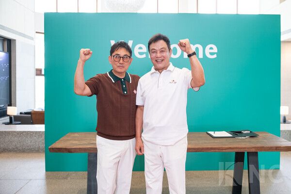 배우 김영철과 가수 이승철이 ‘더헤븐 마스터즈’ 공식 프로암 행사에 참여했다. 사진=뉴스컬처