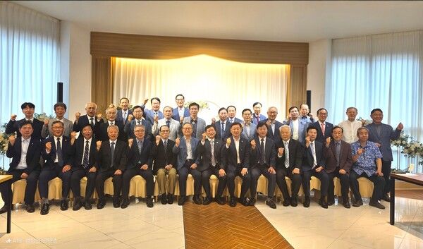 조찬기도회 후 단체사진