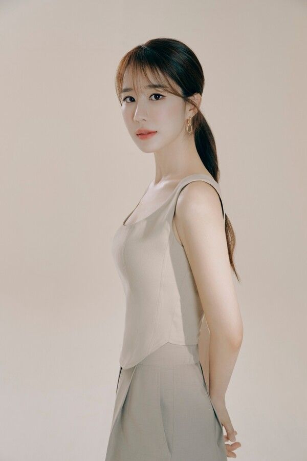 배우 유인나. 사진=초록뱀엔터테인먼트