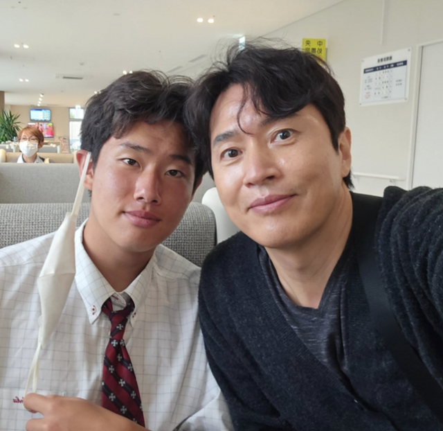 김정민과 아들 김도윤 군. 사진=김정민 SNS