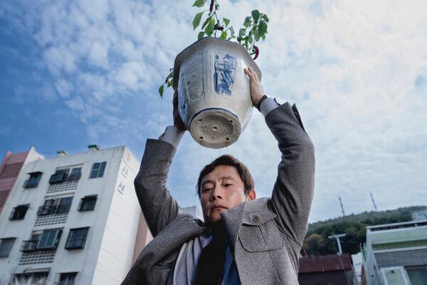 '어쩔수가없다' 이병헌. 사진=CJ&nbsp;ENM
