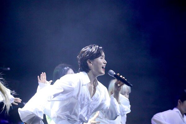 가수 신유 단독 콘서트. 사진=엔트로엔터테인먼트