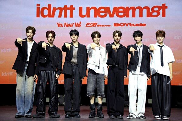 신인그룹 idntt(아이덴티티) 유닛 'unevermet'(유네버멧). 사진=모드하우스