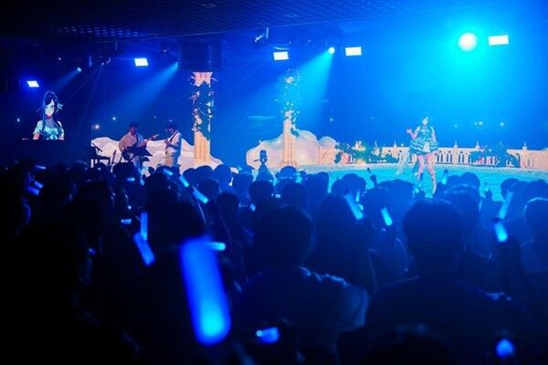 버추얼 크리에이터 미르 첫 오프라인 콘서트 ‘BLUED’. 사진=패러블엔터테인먼트