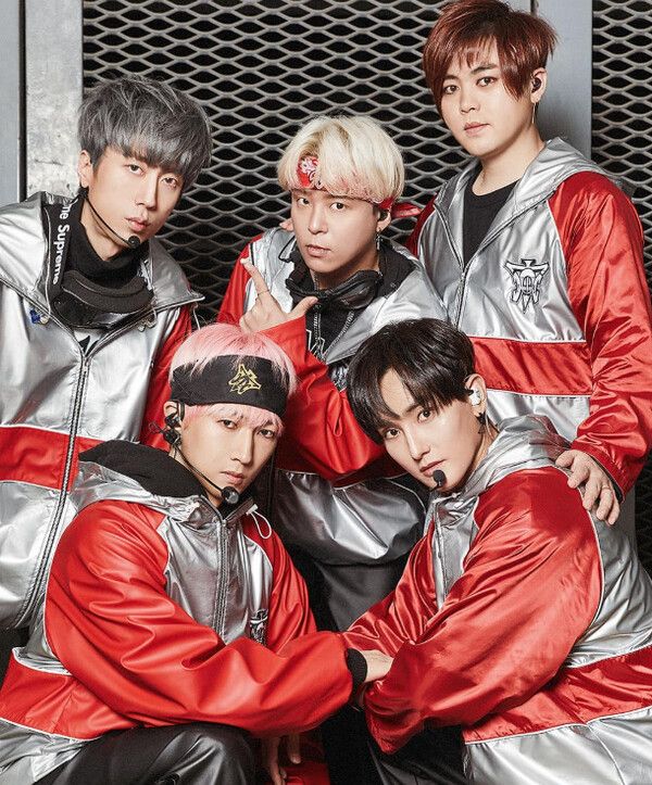 H.O.T. 사진=강타 SNS 갈무리