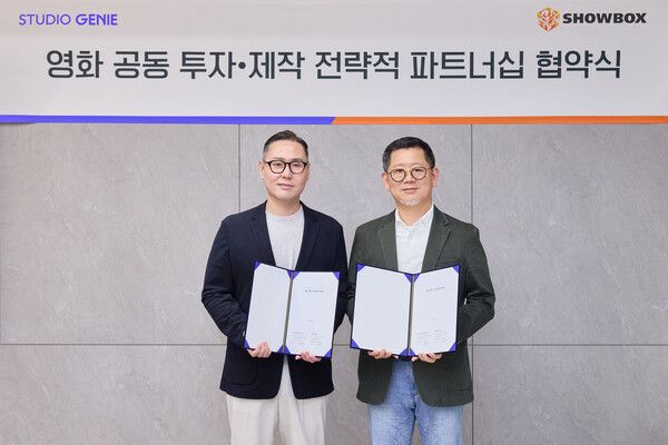 쇼박스 신호정 대표, kt 스튜디오지니 정근욱 대표. 사진=쇼박스