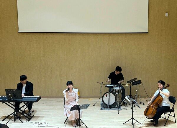 사진=크로스오버 뮤직 스토리