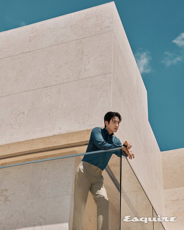 배우 이준혁. 사진=에스콰이어 코리아