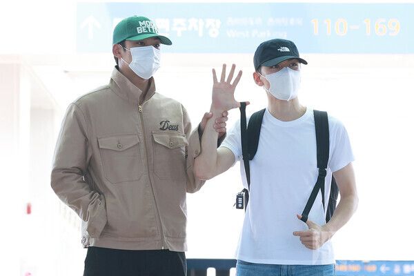 그룹 세븐틴(SEVENTEEN) 민규, 버논. 사진=김규빈 기자