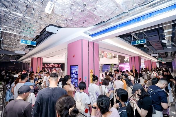블랙핑크 중국 팝업. 사진=YG엔터테인먼트