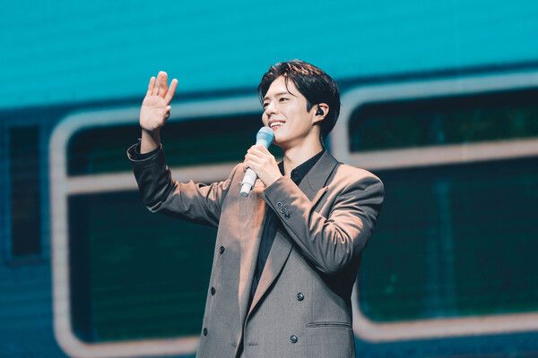 사진=더블랙레이블