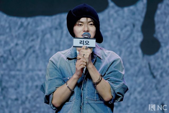 그룹 알파드라이브원(ALPHA DRIVE ONE) 리오가 12일 오후 서울 용산구 블루스퀘어 SOL트래블홀에서 진행된 미니 1집 ‘유포리아(EUPHORIA)’ 발매 기념 쇼케이스에서 소감을 말하고 있다. 사진=김규빈 기자