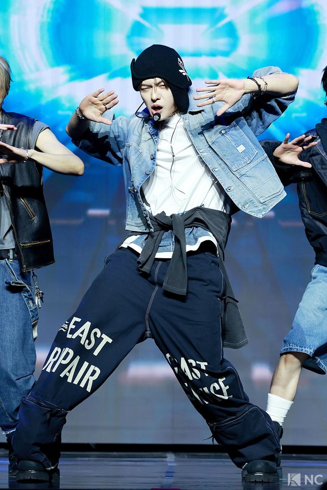 그룹 알파드라이브원(ALPHA DRIVE ONE) 리오가 12일 오후 서울 용산구 블루스퀘어 SOL트래블홀에서 진행된 미니 1집 ‘유포리아(EUPHORIA)’ 발매 기념 쇼케이스에 참석했다. 사진=김규빈 기자