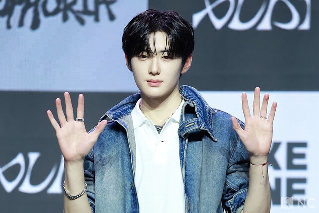 그룹 알파드라이브원(ALPHA DRIVE ONE) 상현이 12일 오후 서울 용산구 블루스퀘어 SOL트래블홀에서 진행된 미니 1집 ‘유포리아(EUPHORIA)’ 발매 기념 쇼케이스에서 포즈를 취하고 있다. 사진=김규빈 기자