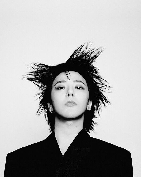 G-DRAGON. Photo by Galaxy Corporation.