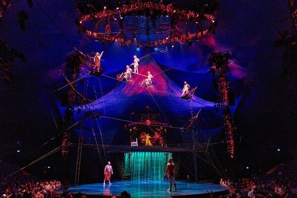 Cirque du Soleil’s KOOZA performance scene. Photo by Mast International