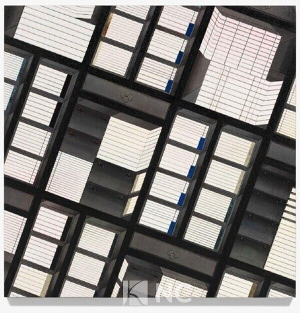 김남경, '15도의 사유_검은색' (2024, 실크에 산화은과 안료, 112 × 112 cm)=갤러리현대 제공