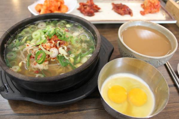 Kongnamul gukbap at Jeonju Nambu Market. Photo courtesy of Jeonju Nambu Market’s official blog