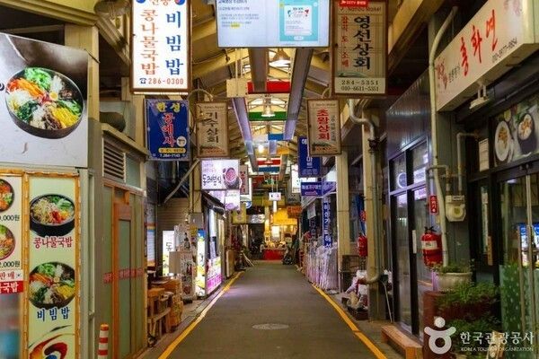 Jeonju Nambu Market. Photo courtesy of Korea Tourism Organization