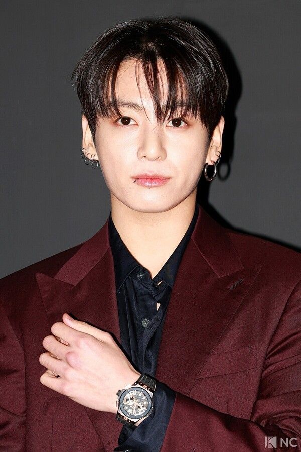 BTS Jungkook poses at a photocall celebrating his selection as an ambassador for a Swiss high-end watch brand, held on the afternoon of the 12th at a location in Gangnam-gu, Seoul. Photo by Kim Kyubin.