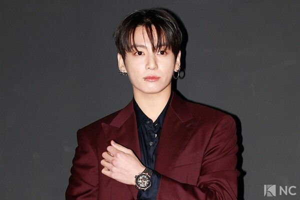 BTS Jungkook poses at a photocall celebrating his selection as an ambassador for a Swiss high-end watch brand, held on the afternoon of the 12th at a location in Gangnam-gu, Seoul. Photo by Kim Kyubin.