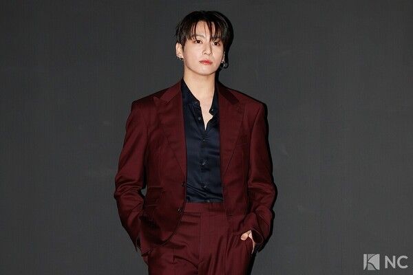 BTS Jungkook poses at a photocall celebrating his selection as an ambassador for a Swiss high-end watch brand, held on the afternoon of the 12th at a location in Gangnam-gu, Seoul. Photo by Kim Kyubin.