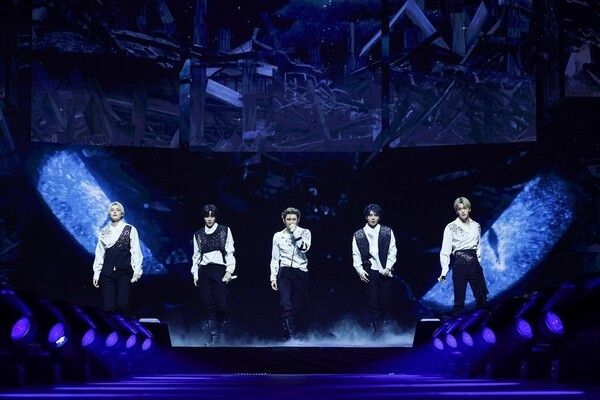 Tomorrow X Together. Photo by BigHit Music.