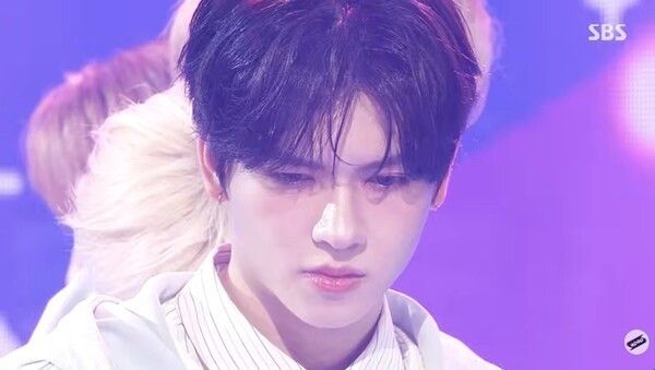 POW leader Yorch. Photo by SBS 'Inkigayo'.