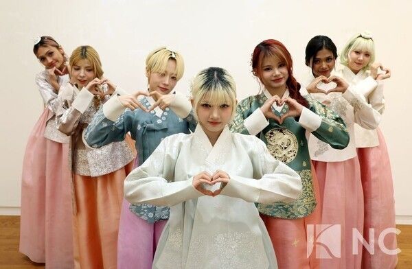 Global girl group MEPC (Outfits Park Sunhee Hanbok · Location Myeongdong Art Breeze). Photo by GBK Entertainment.