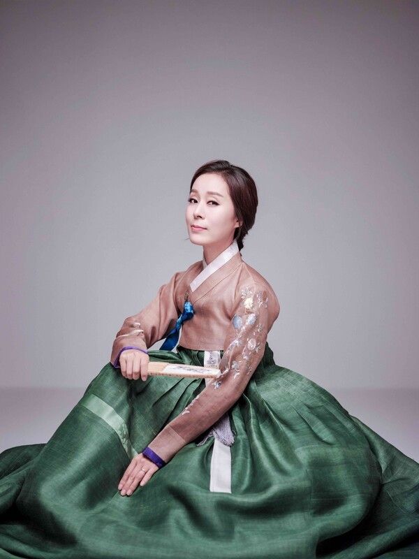 Master singer Park Aeri. Photo by National Changgeuk Company.