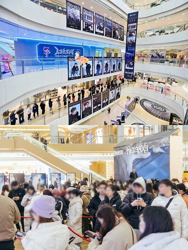 EXO pop-up. Photo by SM Entertainment.