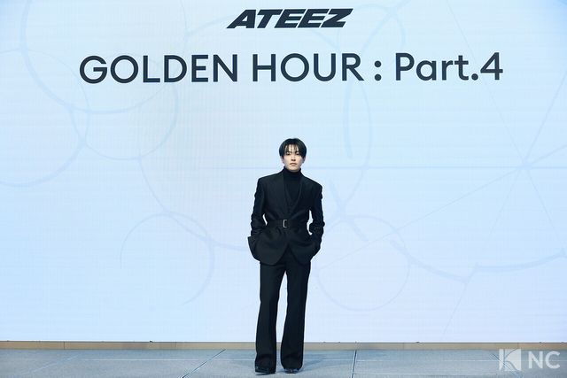 그룹 에이티즈(ATEEZ) 홍중이 5일 오후 서울 영등포구 페어몬트 앰배서더에서 진행된 미니 13집 ‘골든 아워 : 파트 4(GOLDEN HOUR : Part.4)’ 발매 기념 기자간담회에서 포즈를 취하고 있다. 사진=김규빈 기자