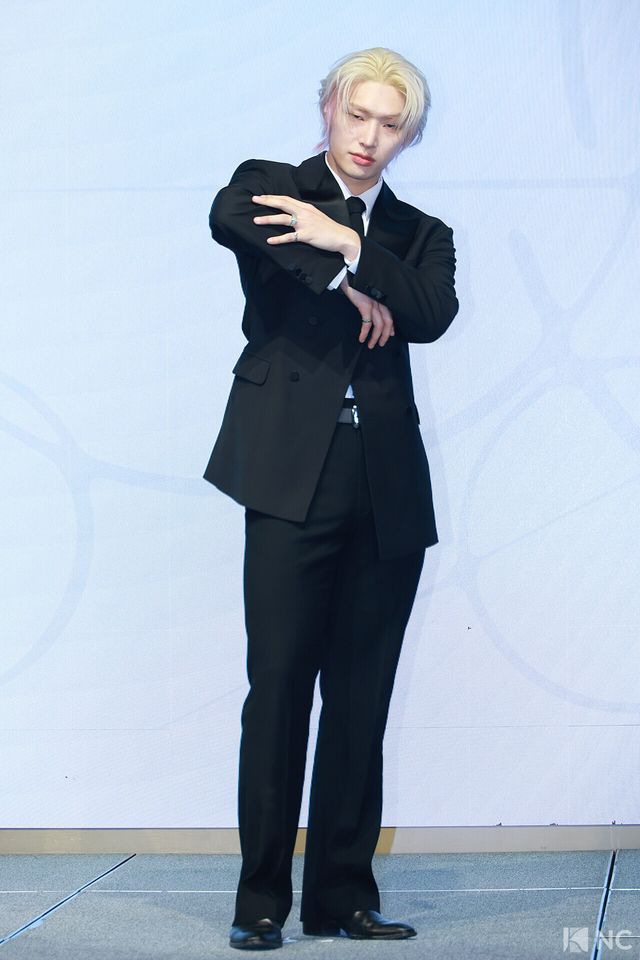 그룹 에이티즈(ATEEZ) 민기가 5일 오후 서울 영등포구 페어몬트 앰배서더에서 진행된 미니 13집 ‘골든 아워 : 파트 4(GOLDEN HOUR : Part.4)’ 발매 기념 기자간담회에서 포즈를 취하고 있다. 사진=김규빈 기자