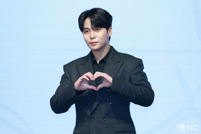 그룹 에이티즈(ATEEZ) 종호가 5일 오후 서울 영등포구 페어몬트 앰배서더에서 진행된 미니 13집 ‘골든 아워 : 파트 4(GOLDEN HOUR : Part.4)’ 발매 기념 기자간담회에서 포즈를 취하고 있다. 사진=김규빈 기자