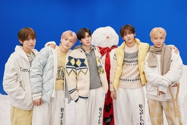 Group POW. Photo by GRID Entertainment.