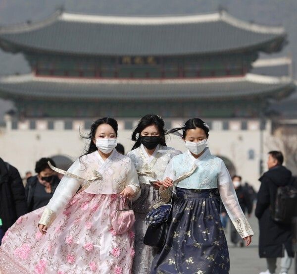 Photo by Yonhap News .