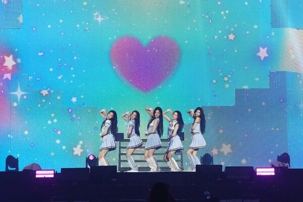 March 14, Ticketlink Live Arena at Olympic Park in Songpa-gu, Seoul hosted the first day of ILLIT’s debut tour “PRESS START♥ in SEOUL.” Photo by Belift Lab.