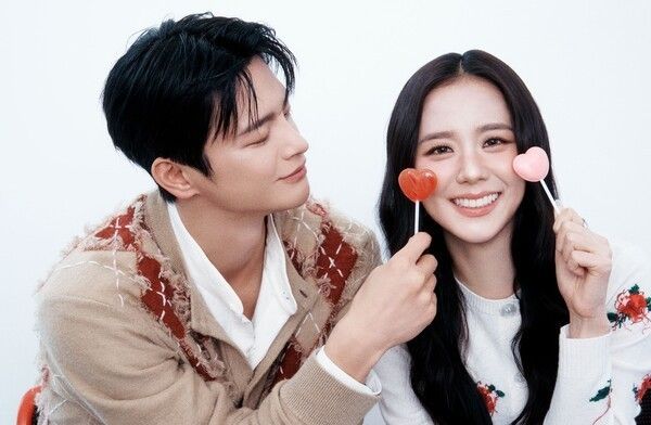 'Boyfriend on Demand.' Seo In-guk and Jisoo. Photo by Netflix.