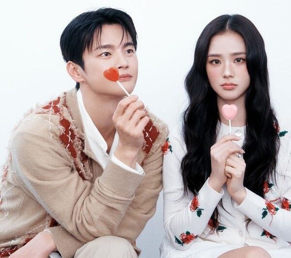 'Boyfriend on Demand.' Seo In-guk and Jisoo. Photo by Netflix.