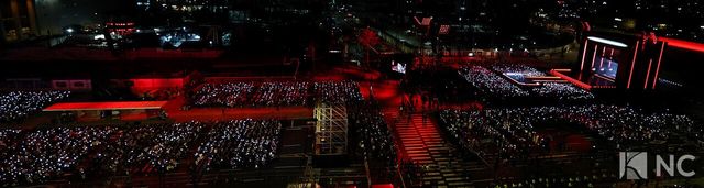 그룹 방탄소년단(BTS)이 컴백을 기념해 21일 오후 서울 종로구 광화문 광장에서 ‘BTS 컴백 라이브: 아리랑(BTS THE COMEBACK LIVE | ARIRANG)’ 공연을 펼치고 있다. 사진=한국온라인사진기자협회 공동취재단