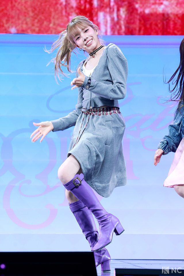 그룹 베이비돈크라이(Baby DONT cry) 미아가 24일 오후 서울 용산구 블루스퀘어 우리WON뱅킹홀에서 진행된 미니 1집 ‘애프터 크라이(AFTER CRY)’ 발매 기념 쇼케이스에서 타이틀곡 무대를 선보이고 있다. 사진=김규빈 기자