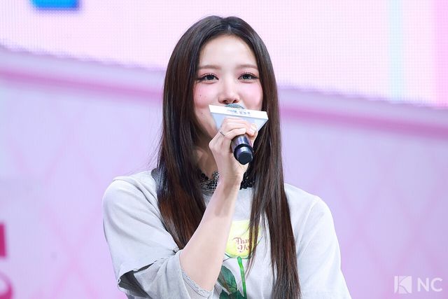 그룹 베이비돈크라이(Baby DONT cry) 쿠미가 24일 오후 서울 용산구 블루스퀘어 우리WON뱅킹홀에서 진행된 미니 1집 ‘애프터 크라이(AFTER CRY)’ 발매 기념 쇼케이스에서 소감을 말하고 있다. 사진=김규빈 기자